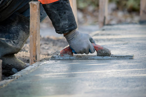Best Concrete Driveway Installation in Independence, KS